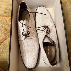 Theory  White shoes
